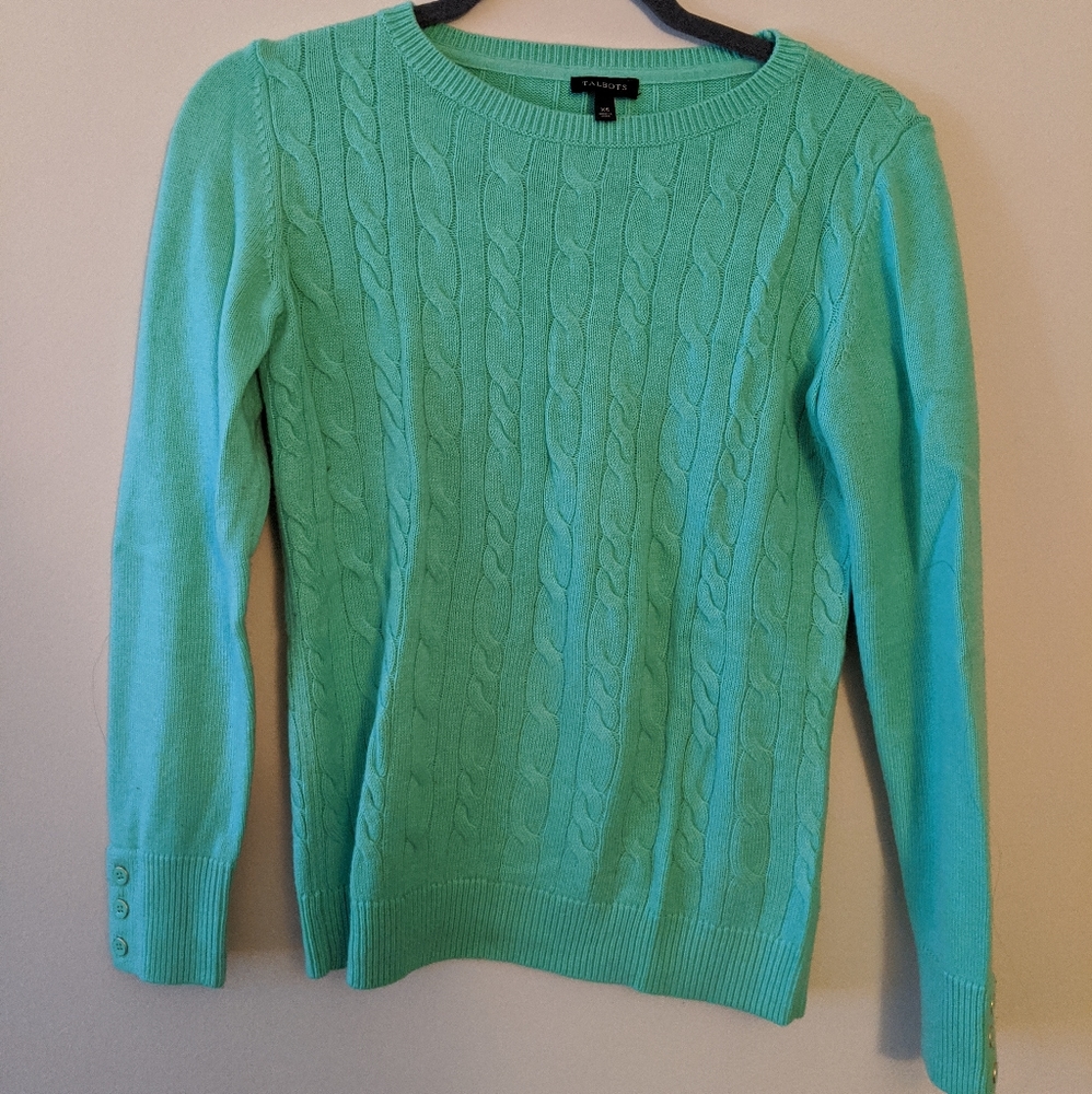 Green long sleeve sweatee